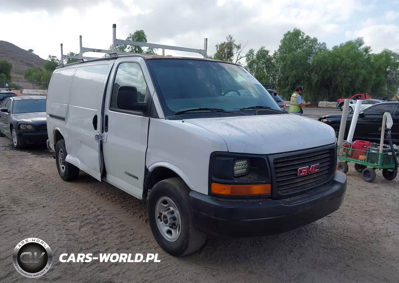 2005 GMC Savana Standard