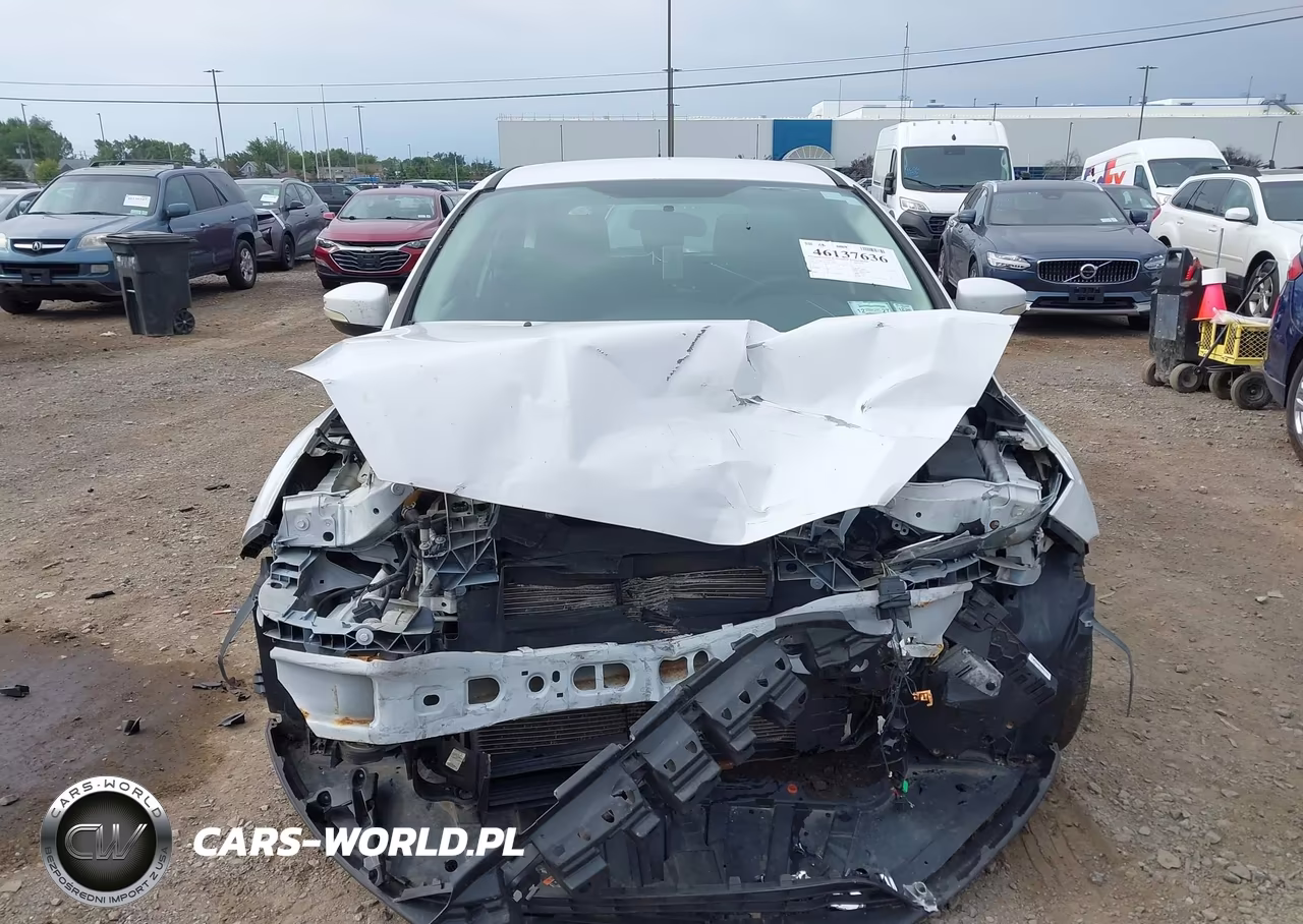 2015 Ford Focus Se VIN:1FADP3K25FL301387 - 13