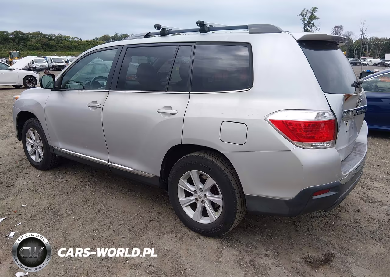2012 Toyota Highlander Base V6 VIN:5TDBK3EH5CS141330 - 3