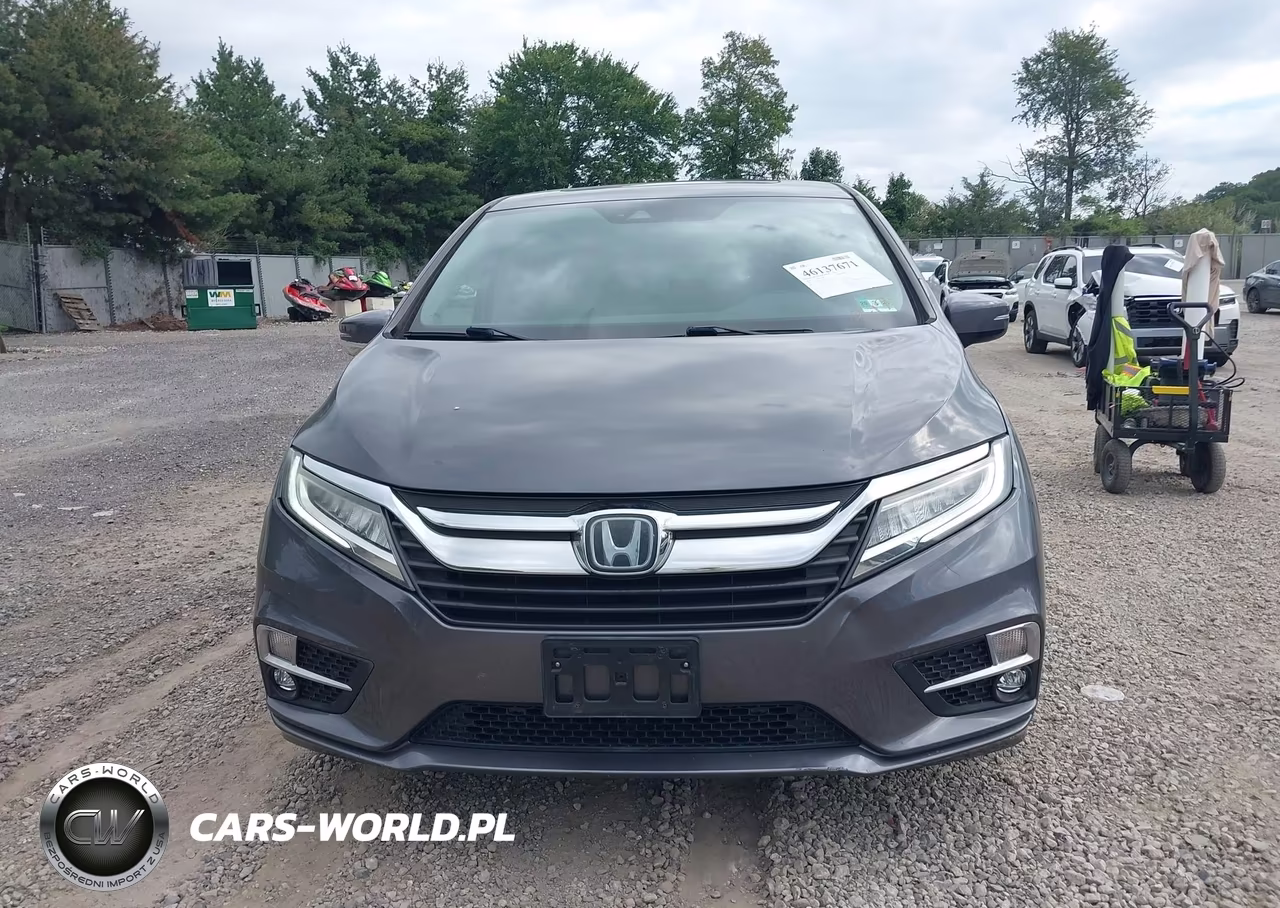 2018 Honda Odyssey Elite VIN:5FNRL6H91JB089536 - 12