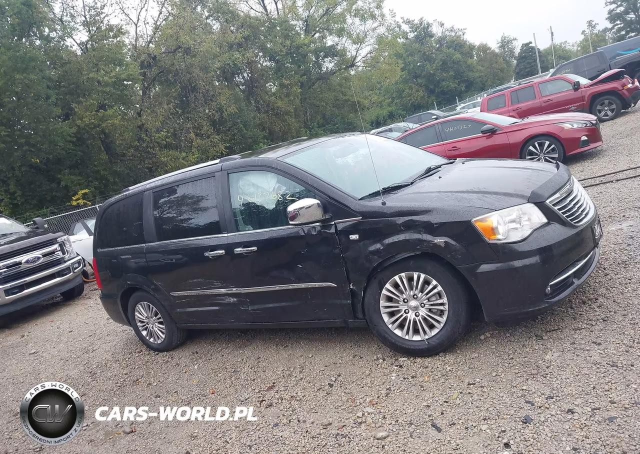 2014 Chrysler Town & Country Touring-L 30Th Anniversary VIN:2C4RC1CGXER273134 - 13