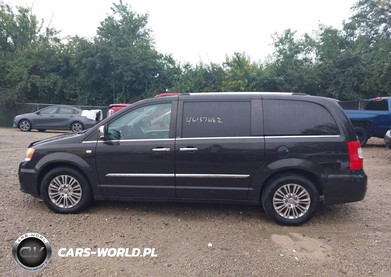 2014 Chrysler Town & Country Touring-L 30Th Anniversary VIN:2C4RC1CGXER273134 - 14