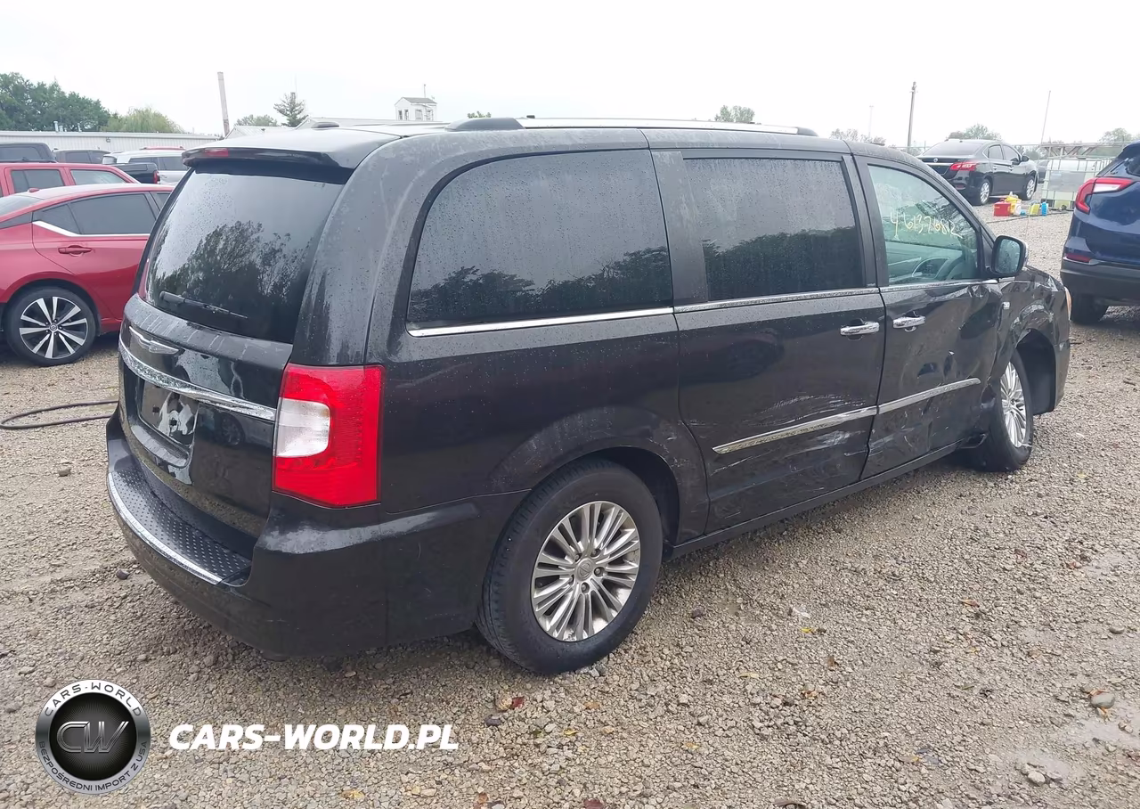 2014 Chrysler Town & Country Touring-L 30Th Anniversary VIN:2C4RC1CGXER273134 - 4