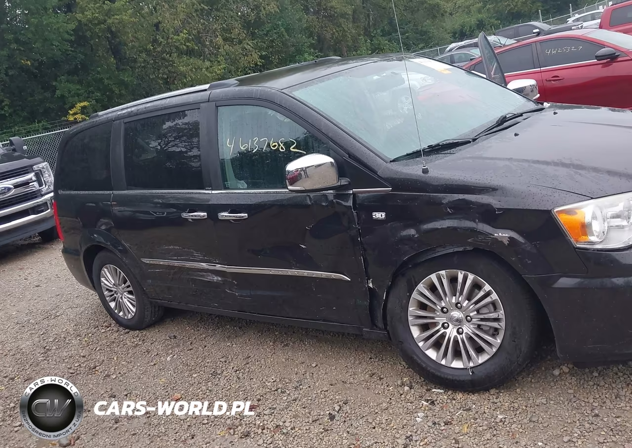 2014 Chrysler Town & Country Touring-L 30Th Anniversary VIN:2C4RC1CGXER273134 - 6