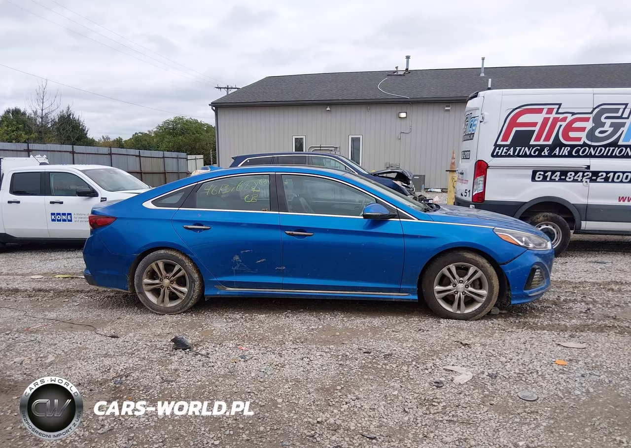 2018 Hyundai Sonata Sport VIN:5NPE34AF8JH646463 - 13