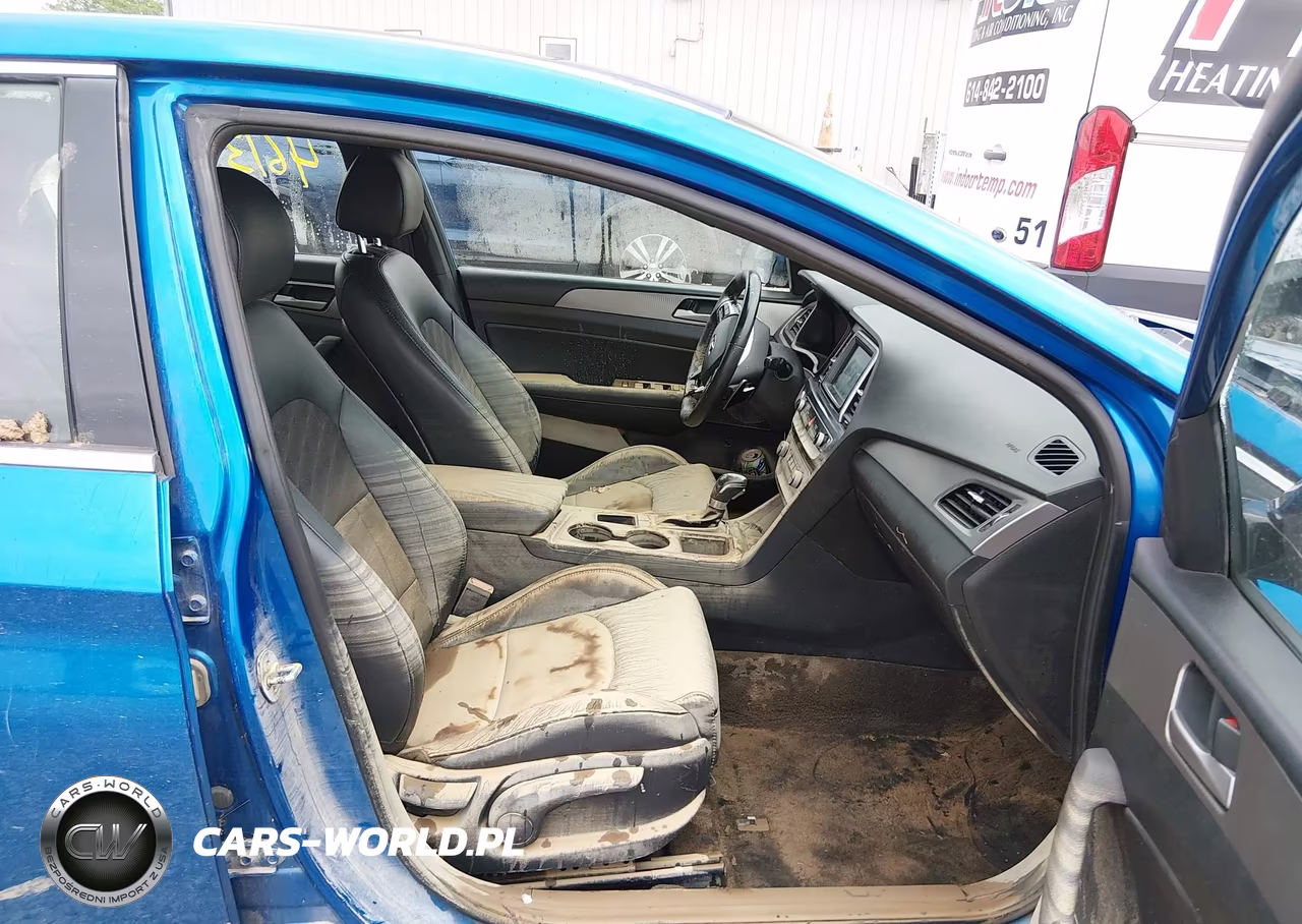 2018 Hyundai Sonata Sport VIN:5NPE34AF8JH646463 - 5