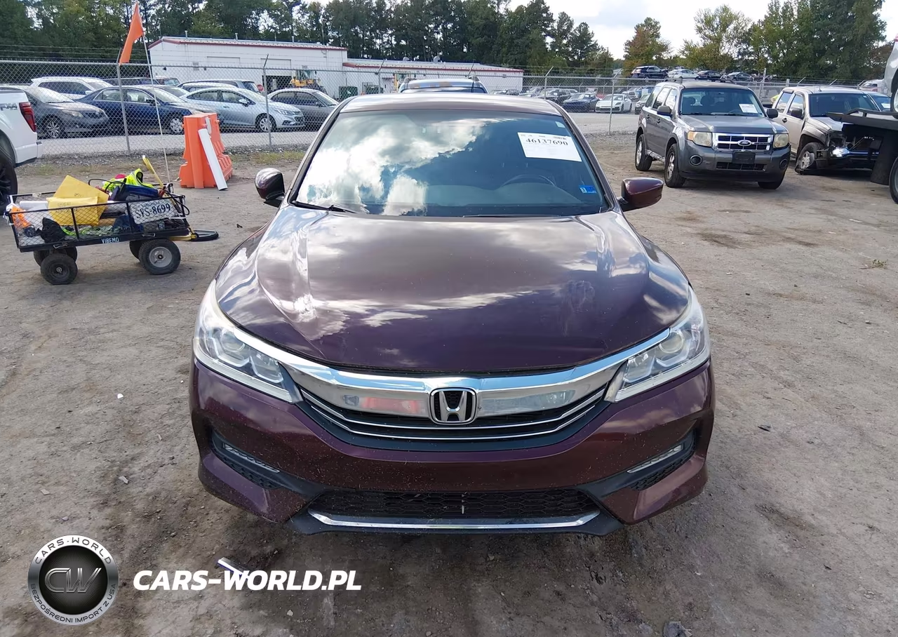 2017 Honda Accord Sport VIN:1HGCR2F56HA189083 - 12
