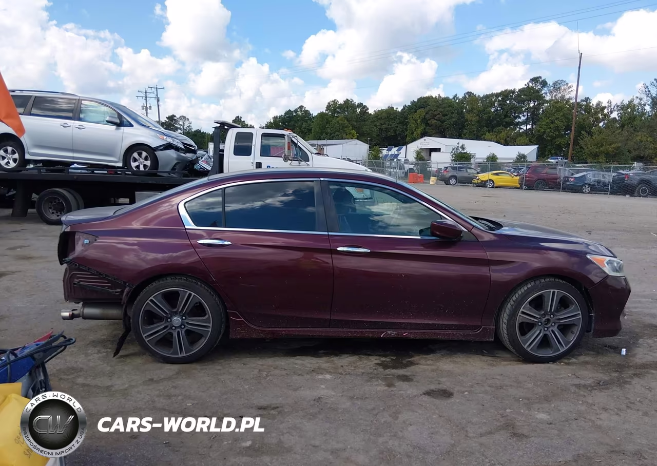 2017 Honda Accord Sport VIN:1HGCR2F56HA189083 - 13