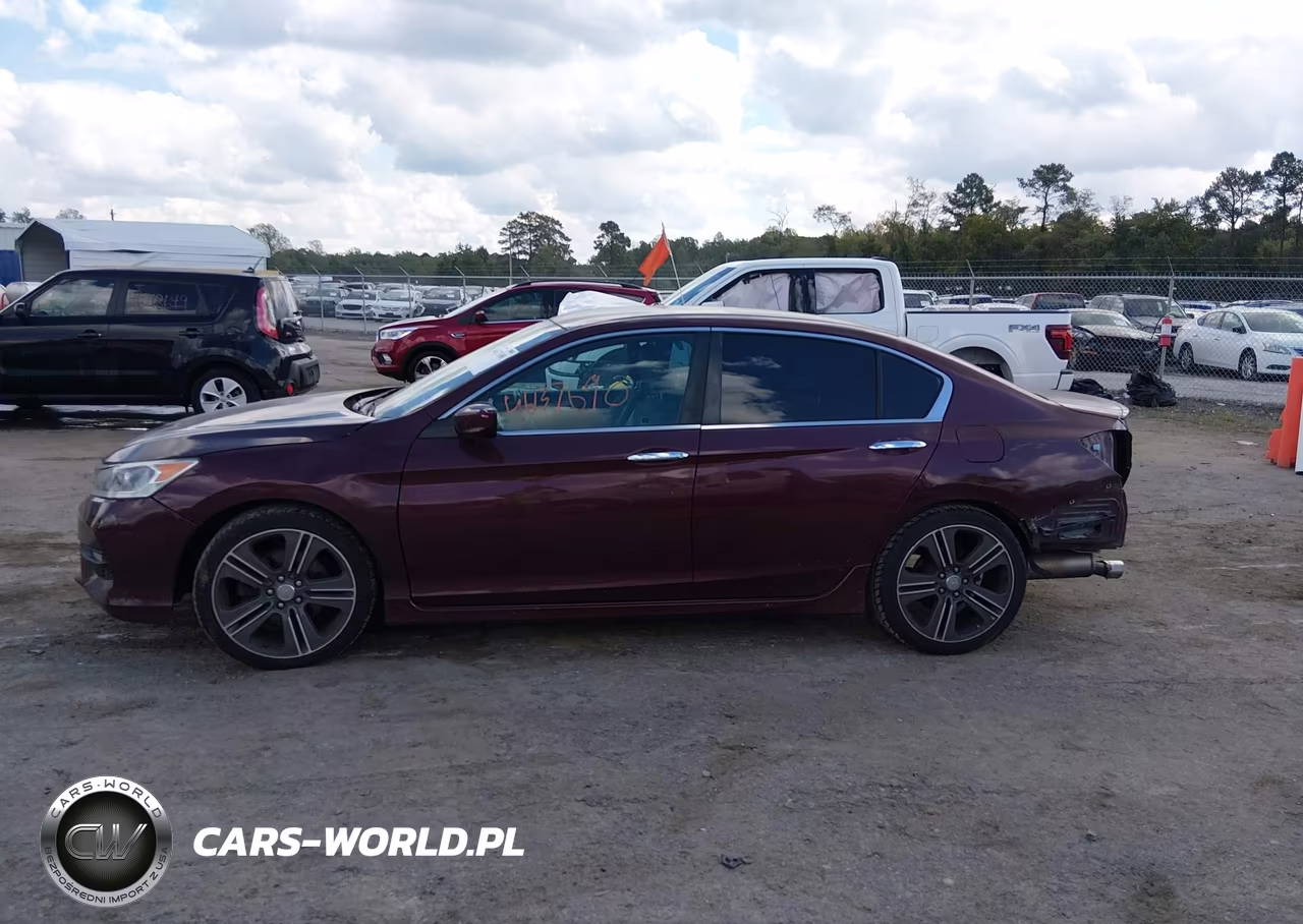 2017 Honda Accord Sport VIN:1HGCR2F56HA189083 - 14