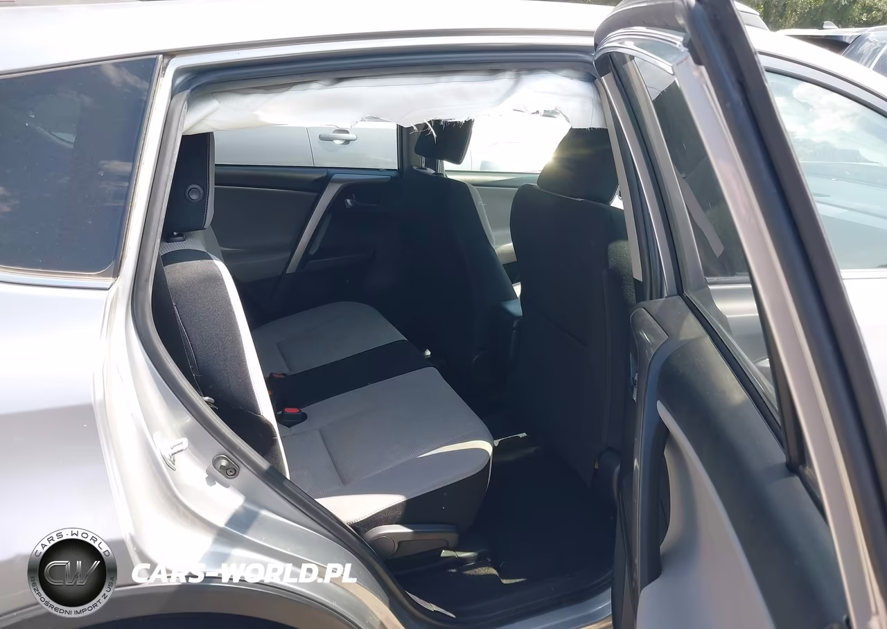 2018 Toyota Rav4 Xle VIN:JTMRFREV0JJ227814 - 8