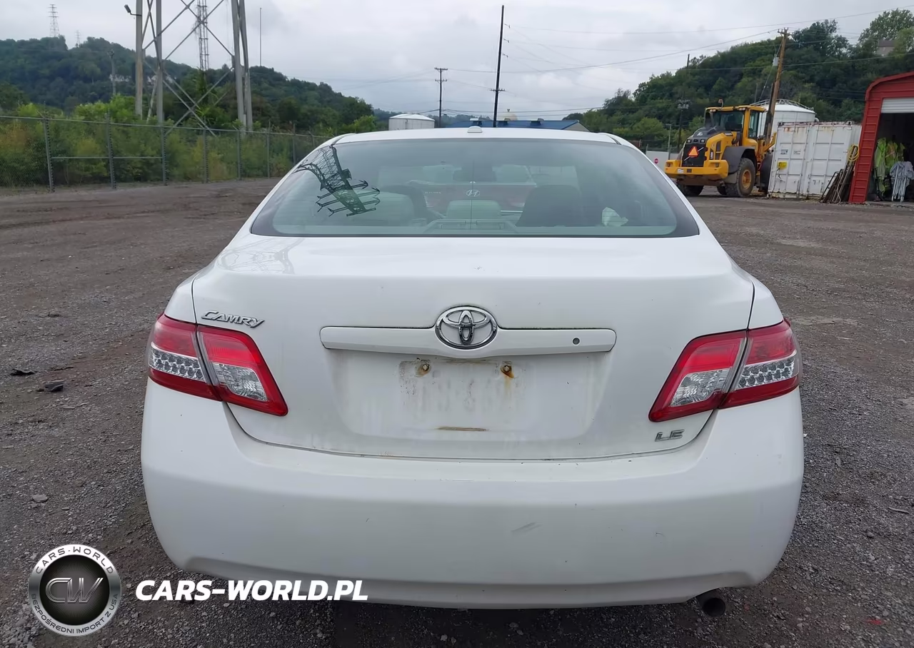 2010 Toyota Camry Le VIN:4T4BF3EKXAR072970 - 12