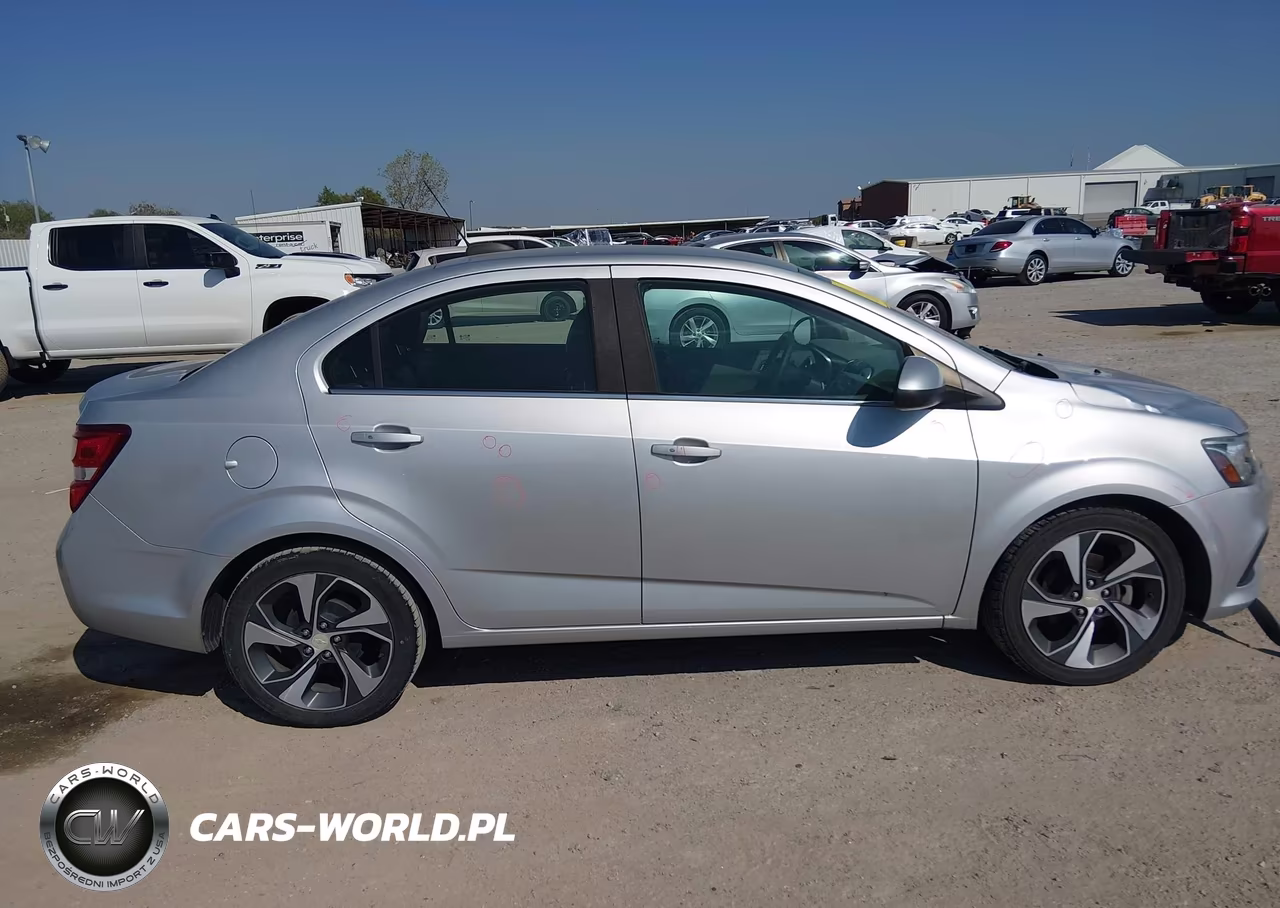 2018 Chevrolet Sonic Premier Auto VIN:1G1JF5SB8J4106892 - 13