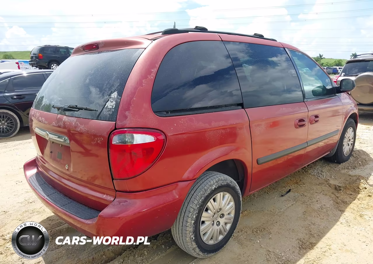 2006 Chrysler Town & Country VIN:1A4GP45R16B610361 - 4