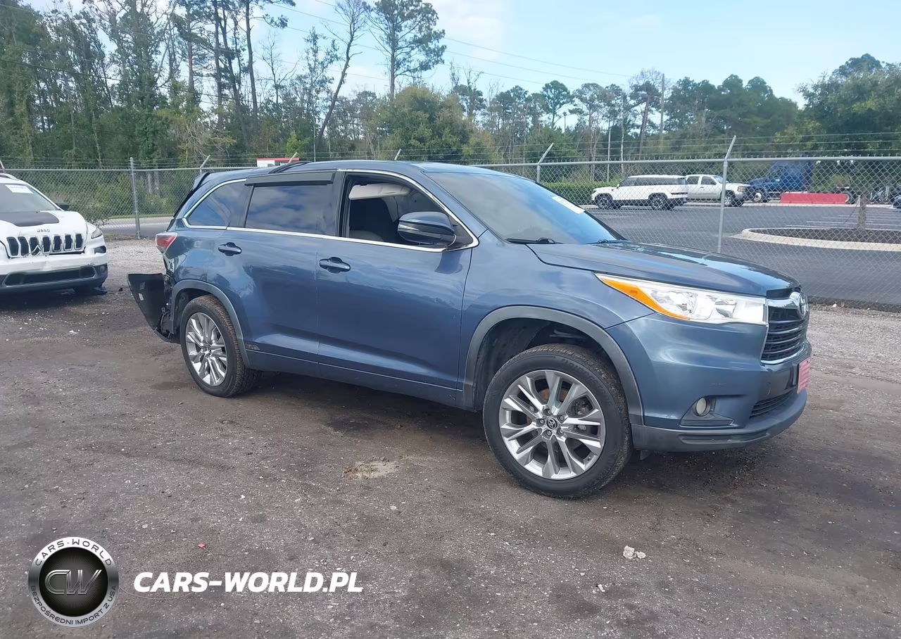 2015 Toyota Highlander Le Plus V6