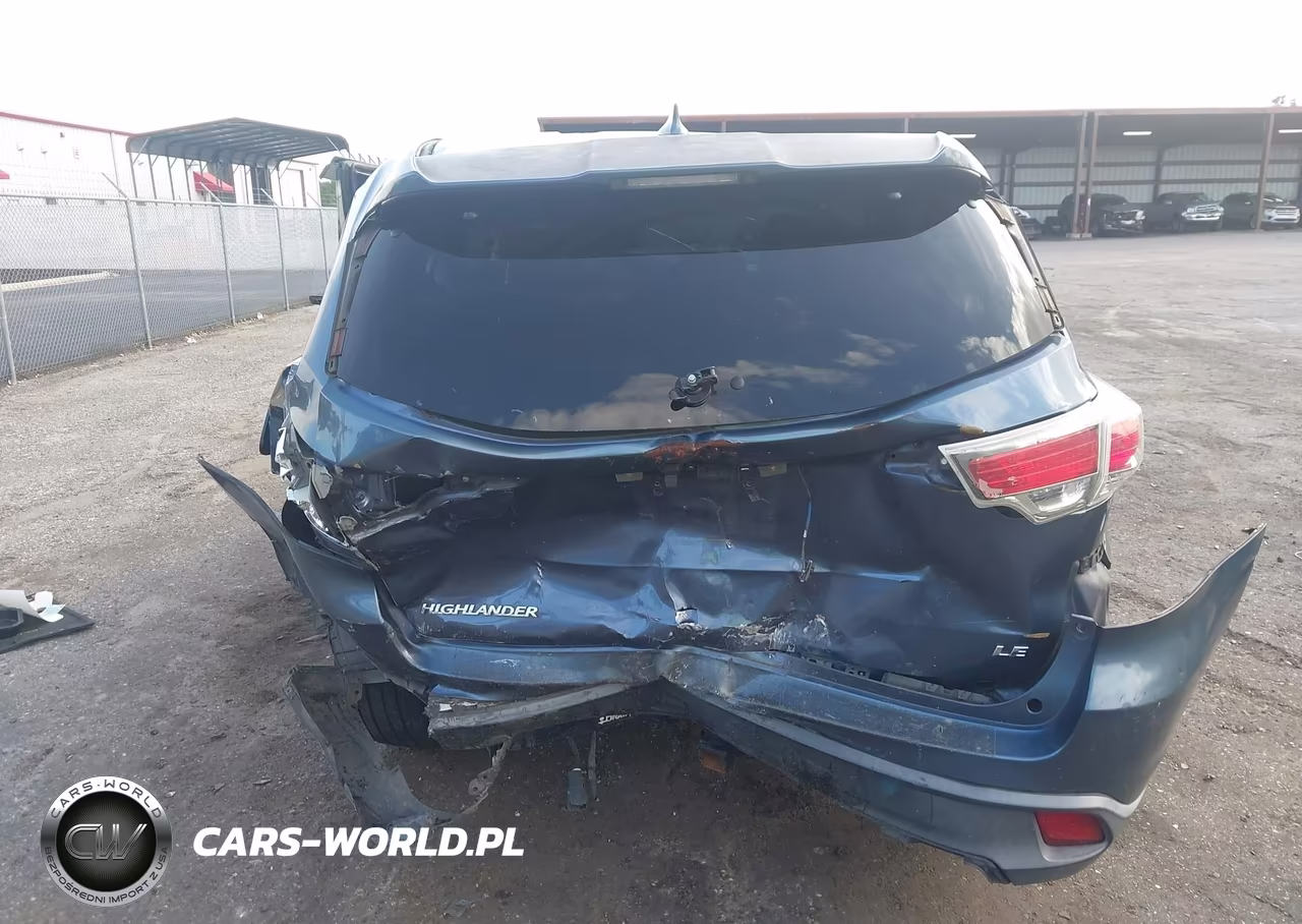 2015 Toyota Highlander Le Plus V6 VIN:5TDZKRFH0FS045223 - 15
