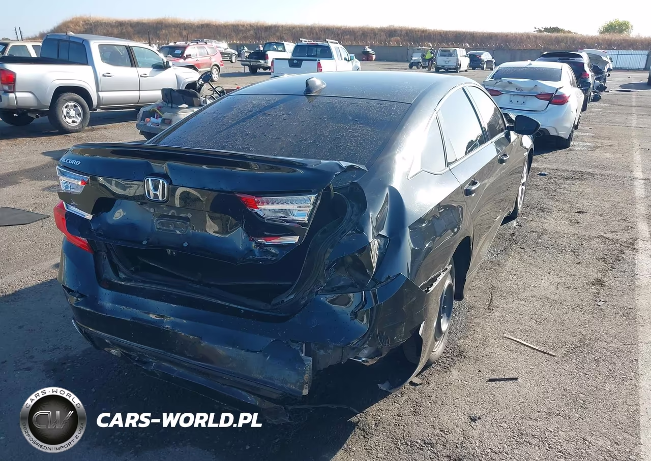 2018 Honda Accord Sport VIN:1HGCV1F31JA224400 - 4