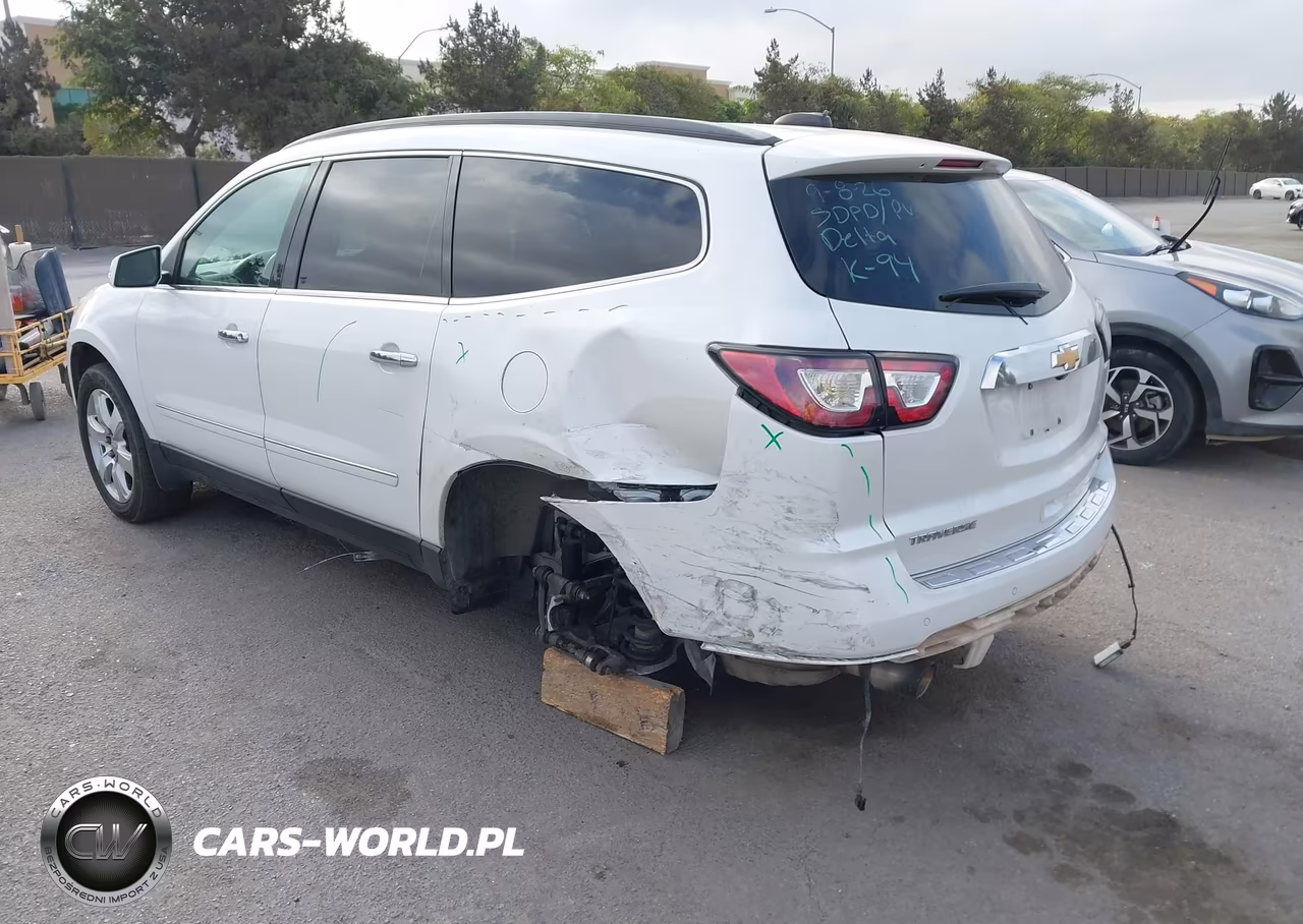 2017 Chevrolet Traverse Premier VIN:1GNKRJKD0HJ318802 - 3