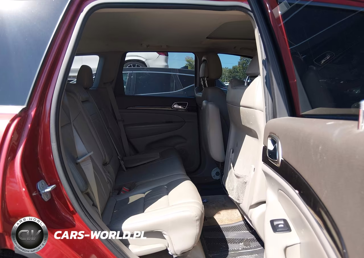 2011 Jeep Grand Cherokee Laredo VIN:1J4RR4GT1BC590838 - 8
