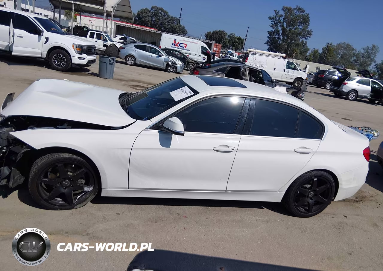 2018 BMW 330I VIN:WBA8B9C56JK677114 - 14