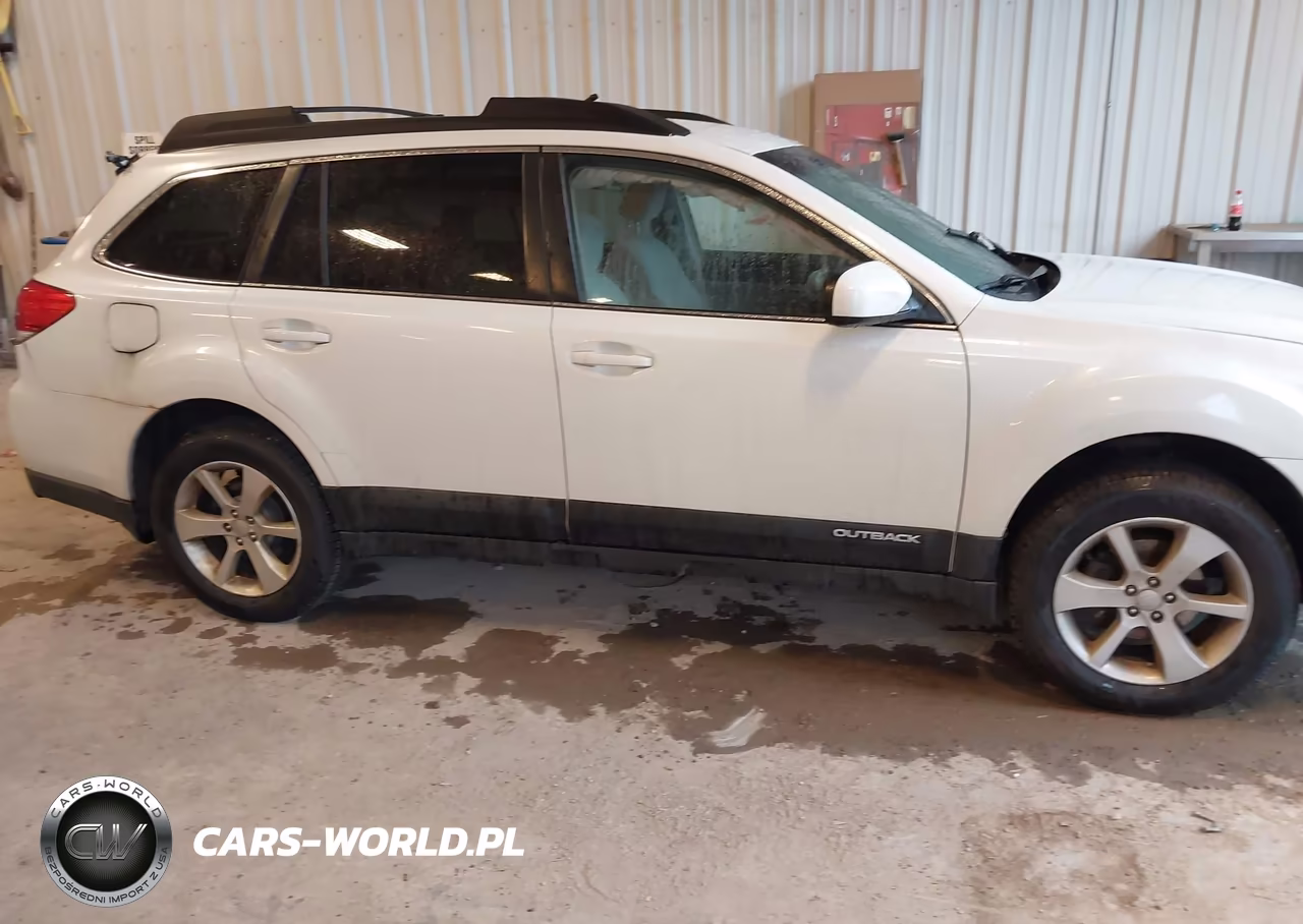 2014 Subaru Outback 2.5I Premium VIN:4S4BRCCC6E3228110 - 13