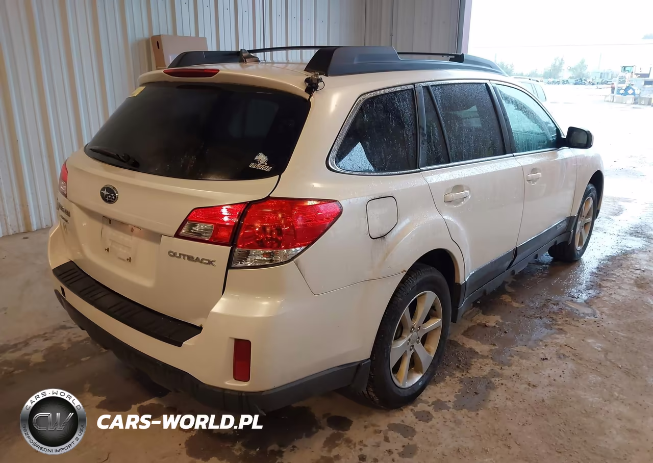2014 Subaru Outback 2.5I Premium VIN:4S4BRCCC6E3228110 - 4