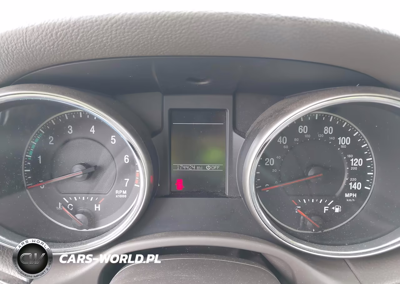 2012 Jeep Grand Cherokee Laredo VIN:1C4RJFAG7CC249028 - 7