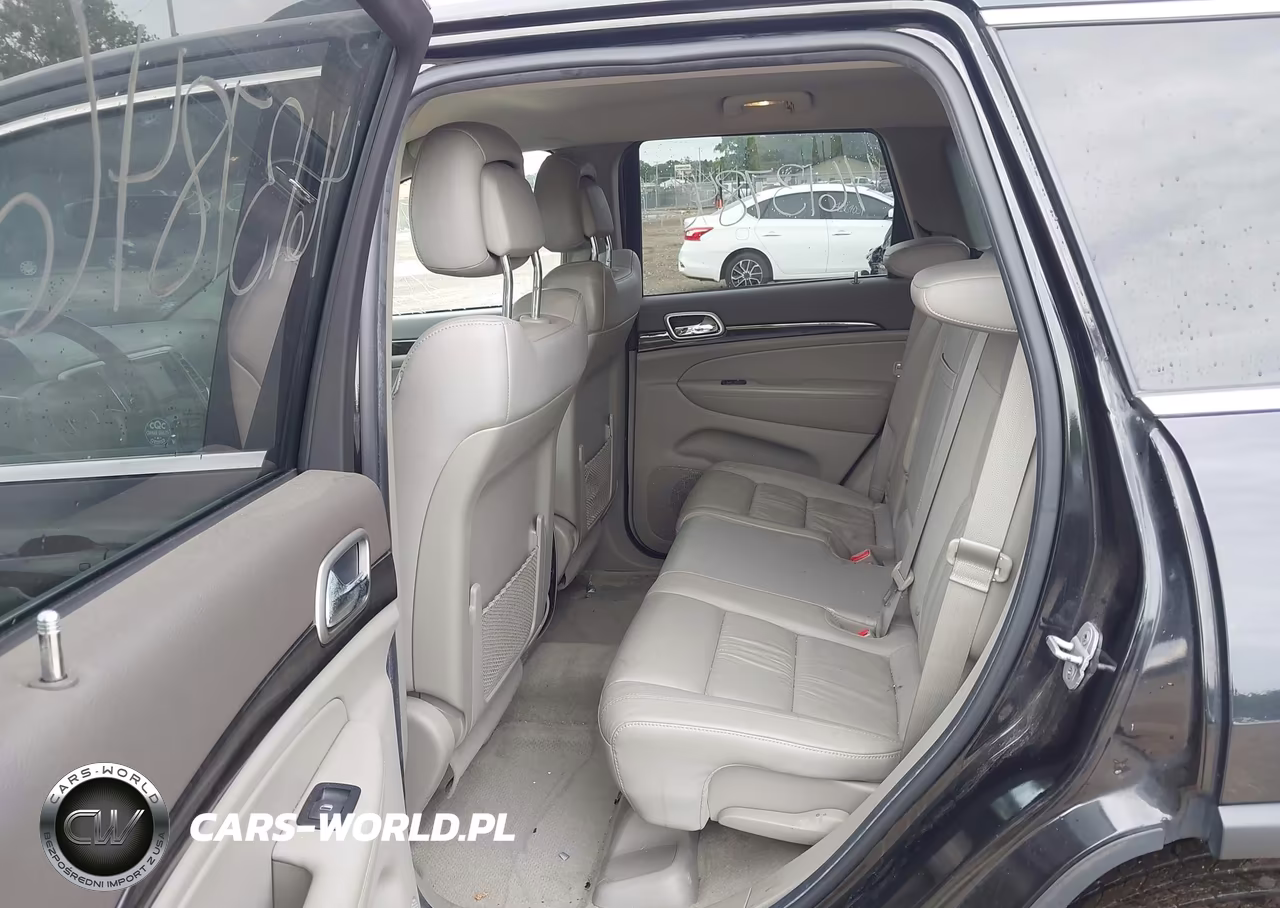 2012 Jeep Grand Cherokee Laredo VIN:1C4RJFAG7CC249028 - 8