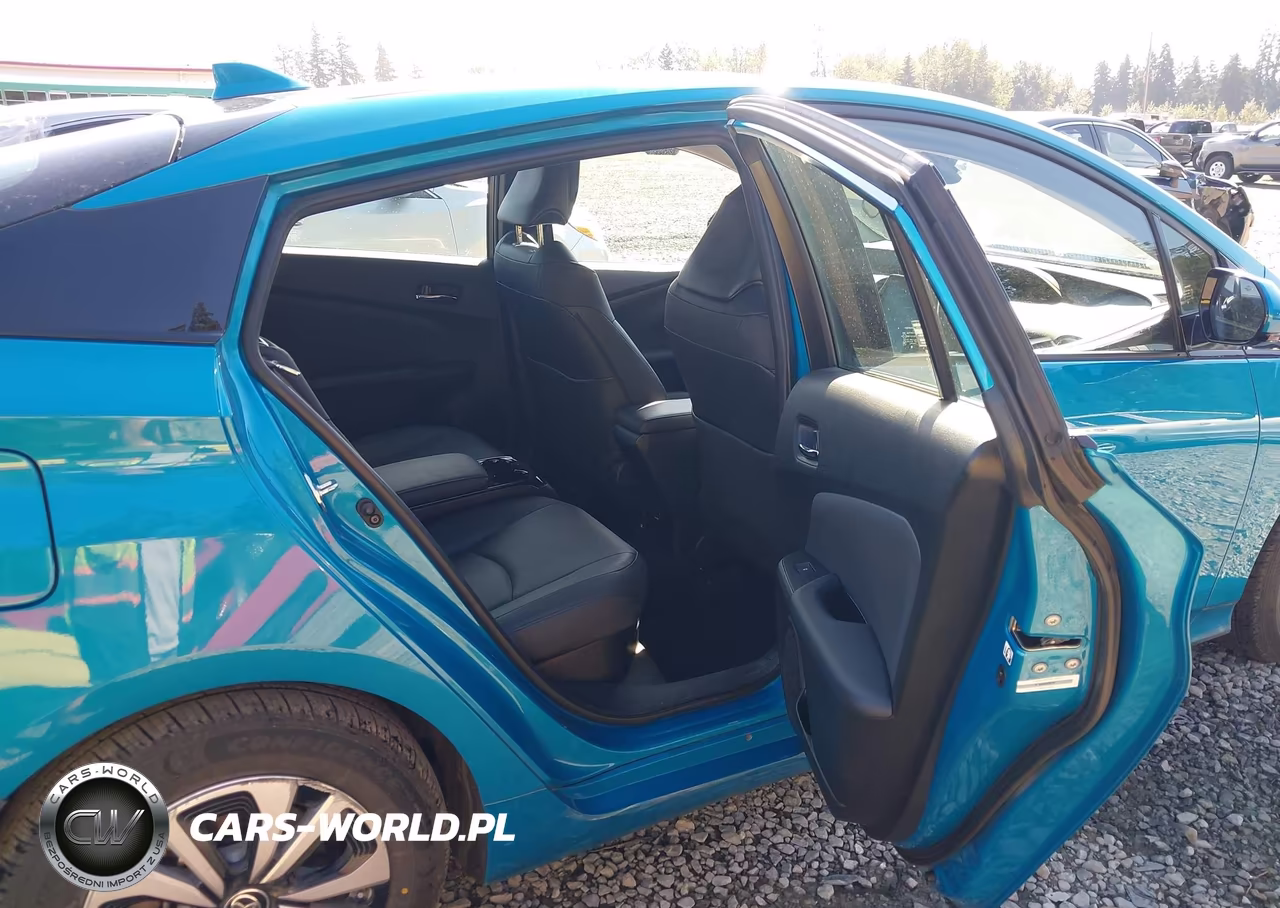 2017 Toyota Prius Prime Premium VIN:JTDKARFP3H3058256 - 8
