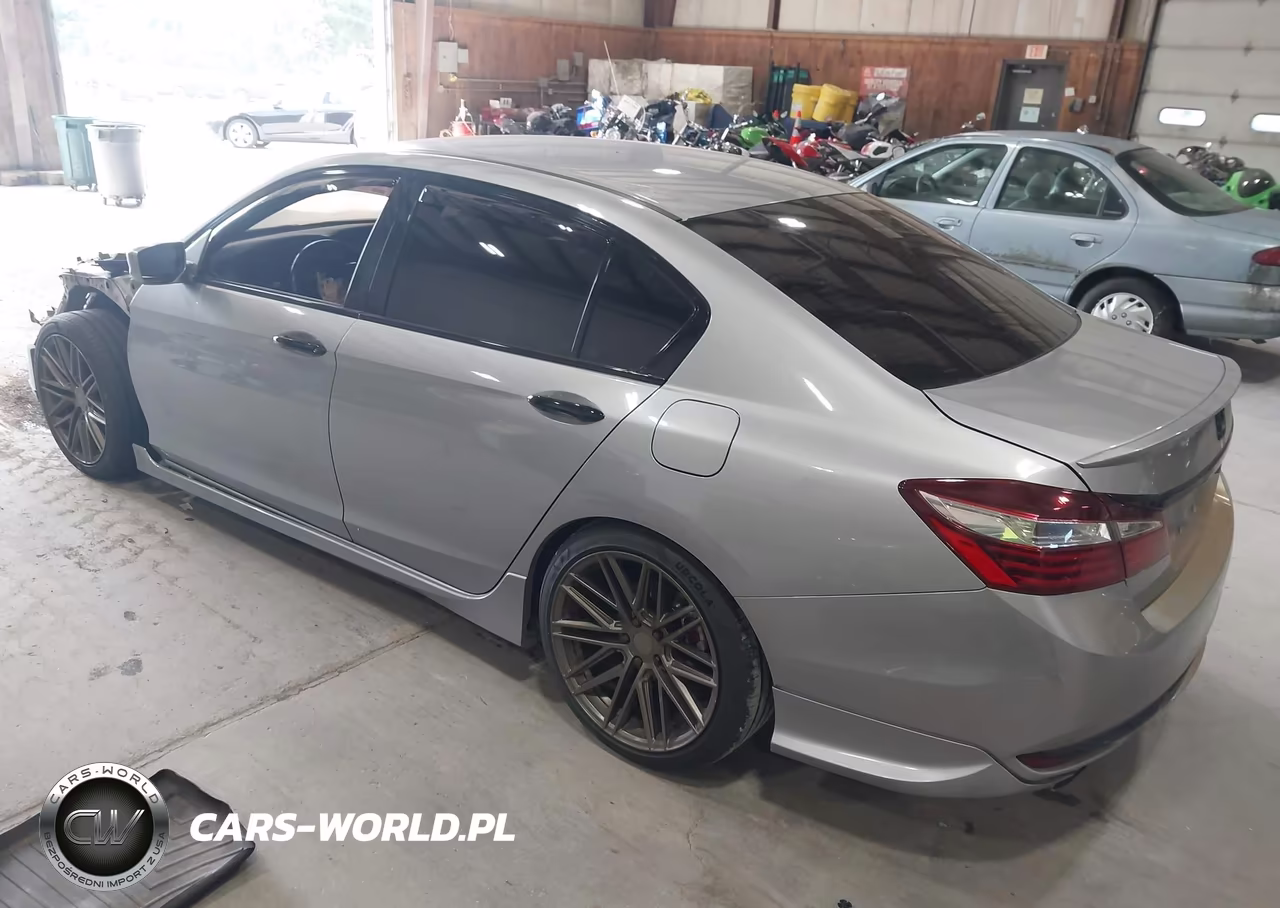2017 Honda Accord Sport Se VIN:1HGCR2F15HA147856 - 3