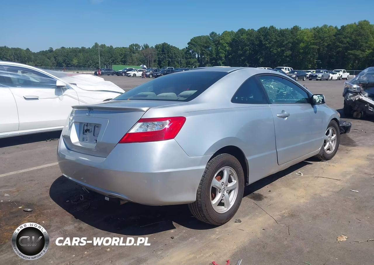 2007 Honda Civic Lx VIN:2HGFG12657H515709 - 4