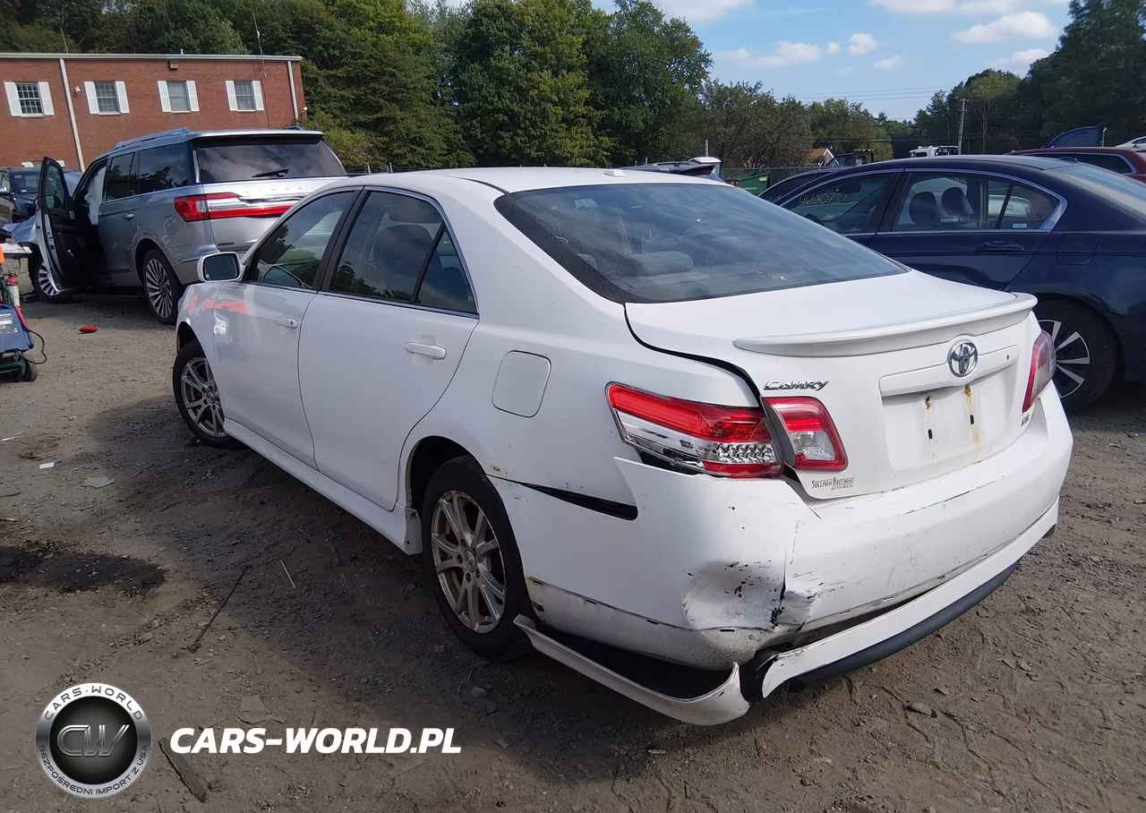 2010 Toyota Camry Se VIN:4T1BF3EK5AU508053 - 3
