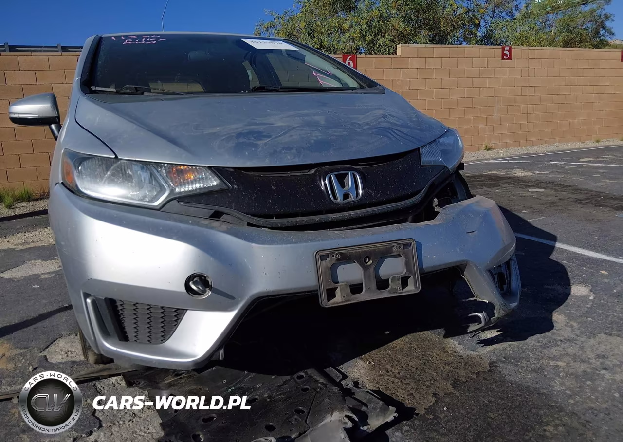 2015 Honda Fit Lx VIN:3HGGK5H5XFM748736 - 6