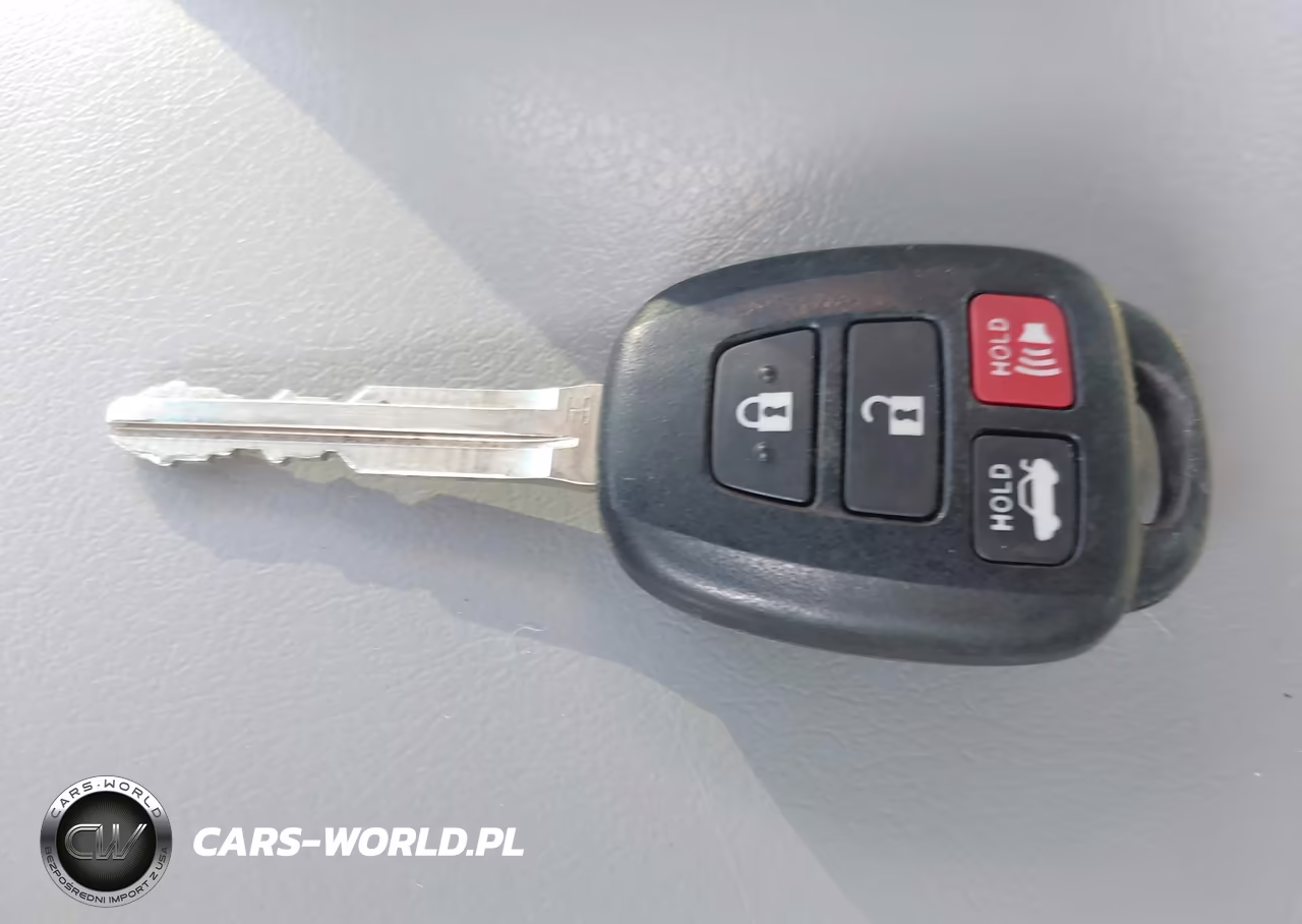 2017 Toyota Camry Le VIN:4T1BF1FK9HU343928 - 11