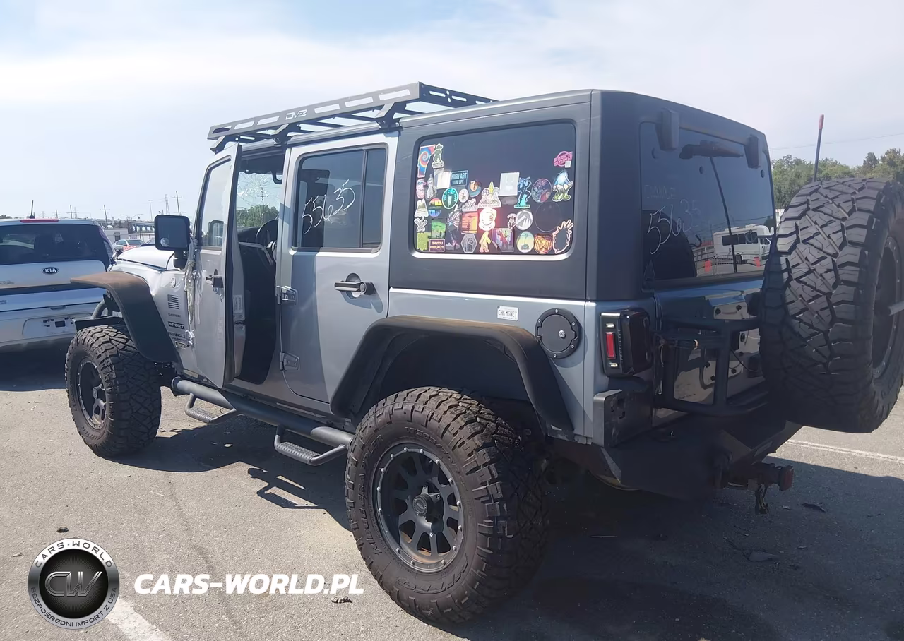 2015 Jeep Wrangler Unlimited Sport VIN:1C4BJWDG4FL510181 - 14