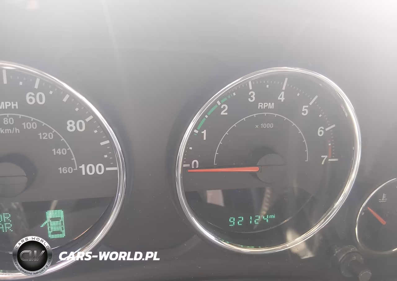 2015 Jeep Wrangler Unlimited Sport VIN:1C4BJWDG4FL510181 - 7
