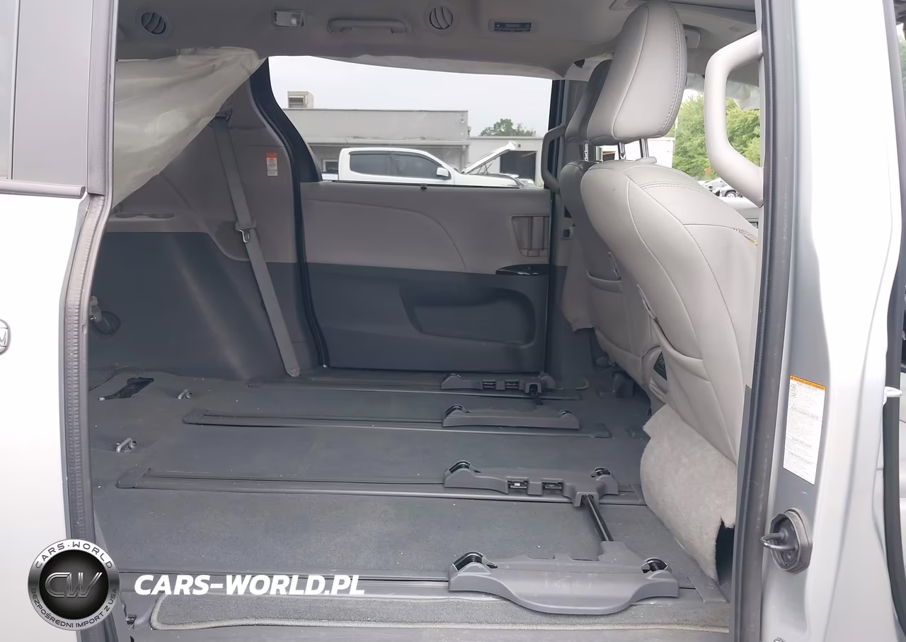 2020 Toyota Sienna Xle VIN:5TDDZ3DC7LS230360 - 8