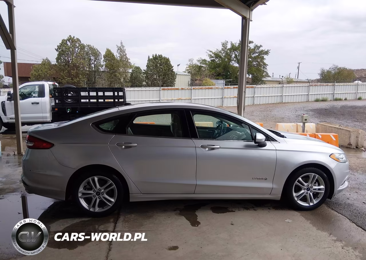 2018 Ford Fusion Hybrid Se VIN:3FA6P0LU0JR250656 - 13