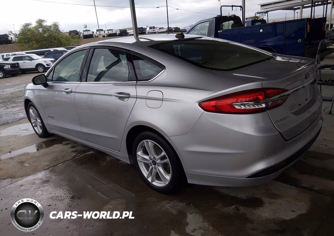 2018 Ford Fusion Hybrid Se VIN:3FA6P0LU0JR250656 - 3