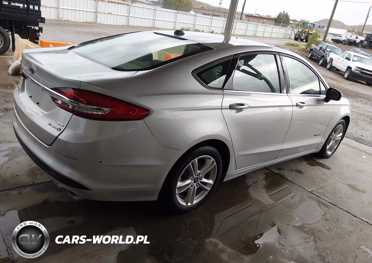 2018 Ford Fusion Hybrid Se VIN:3FA6P0LU0JR250656 - 4