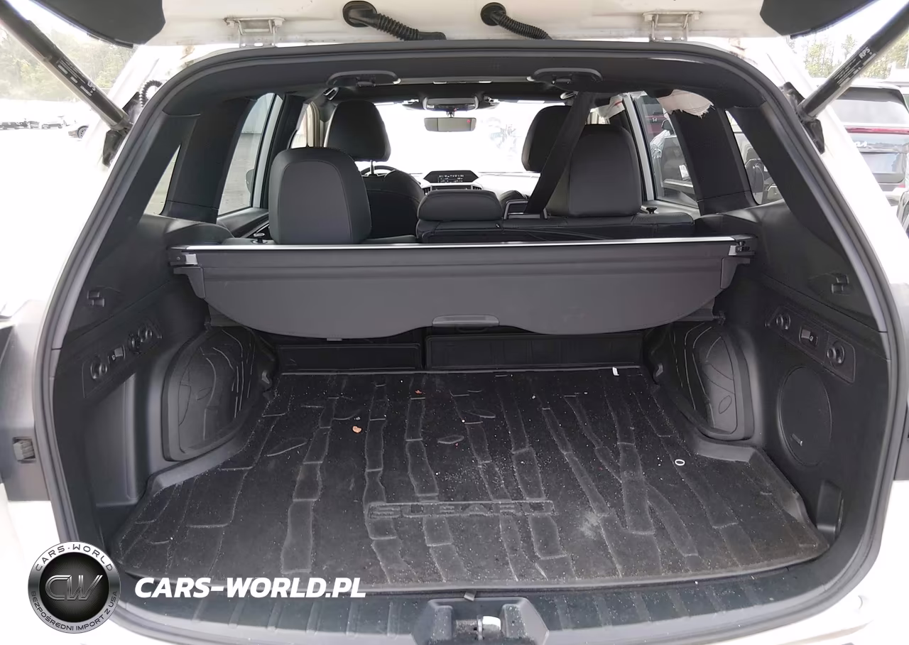 2023 Subaru Forester Wilderness VIN:JF2SKAMC1PH516264 - 17
