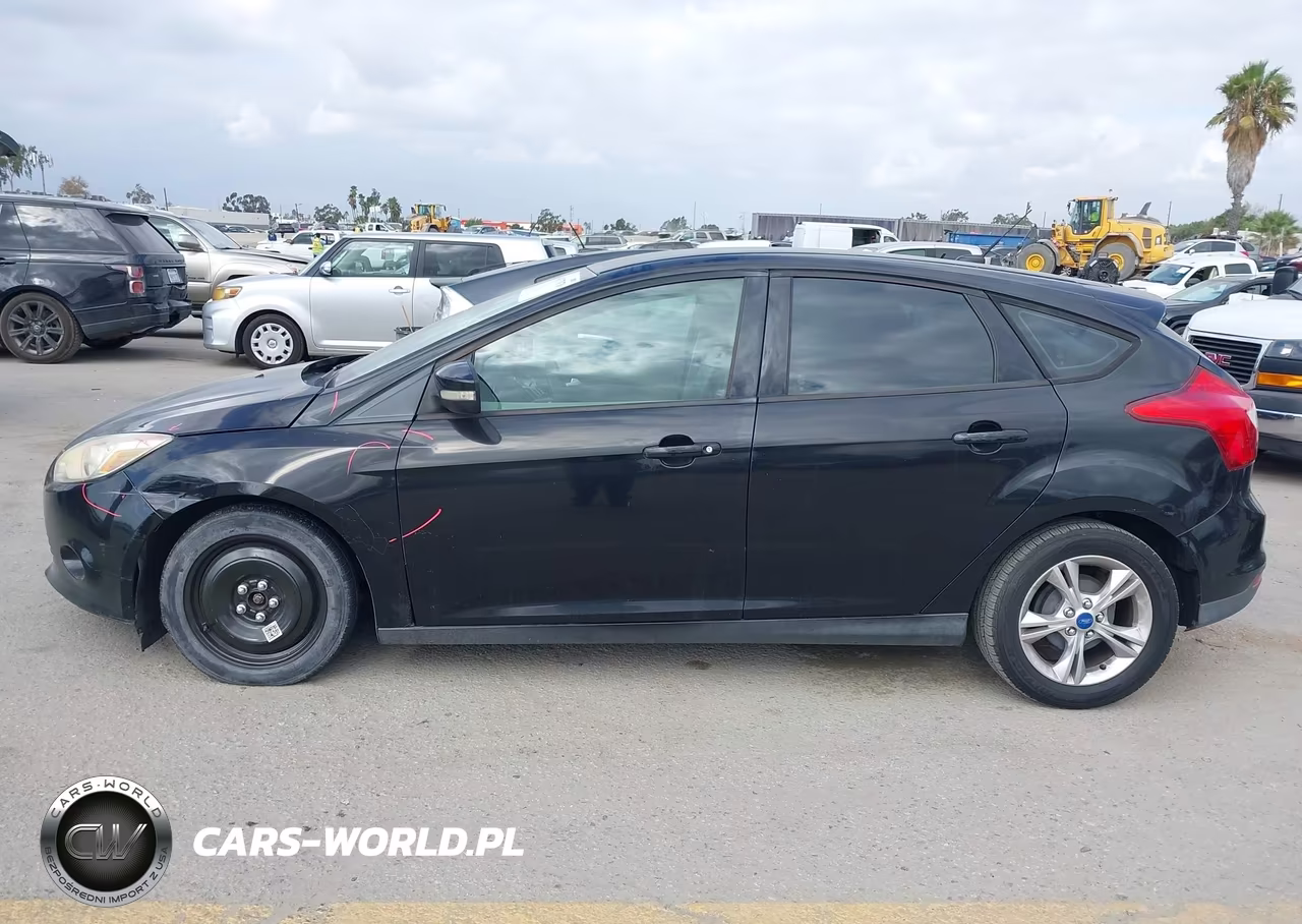 2013 Ford Focus Se VIN:1FADP3K23DL273022 - 14