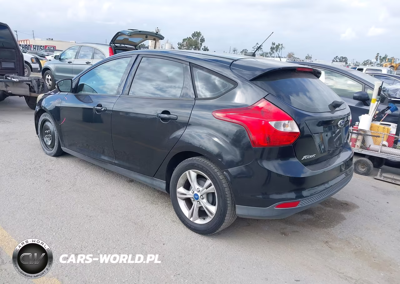 2013 Ford Focus Se VIN:1FADP3K23DL273022 - 3