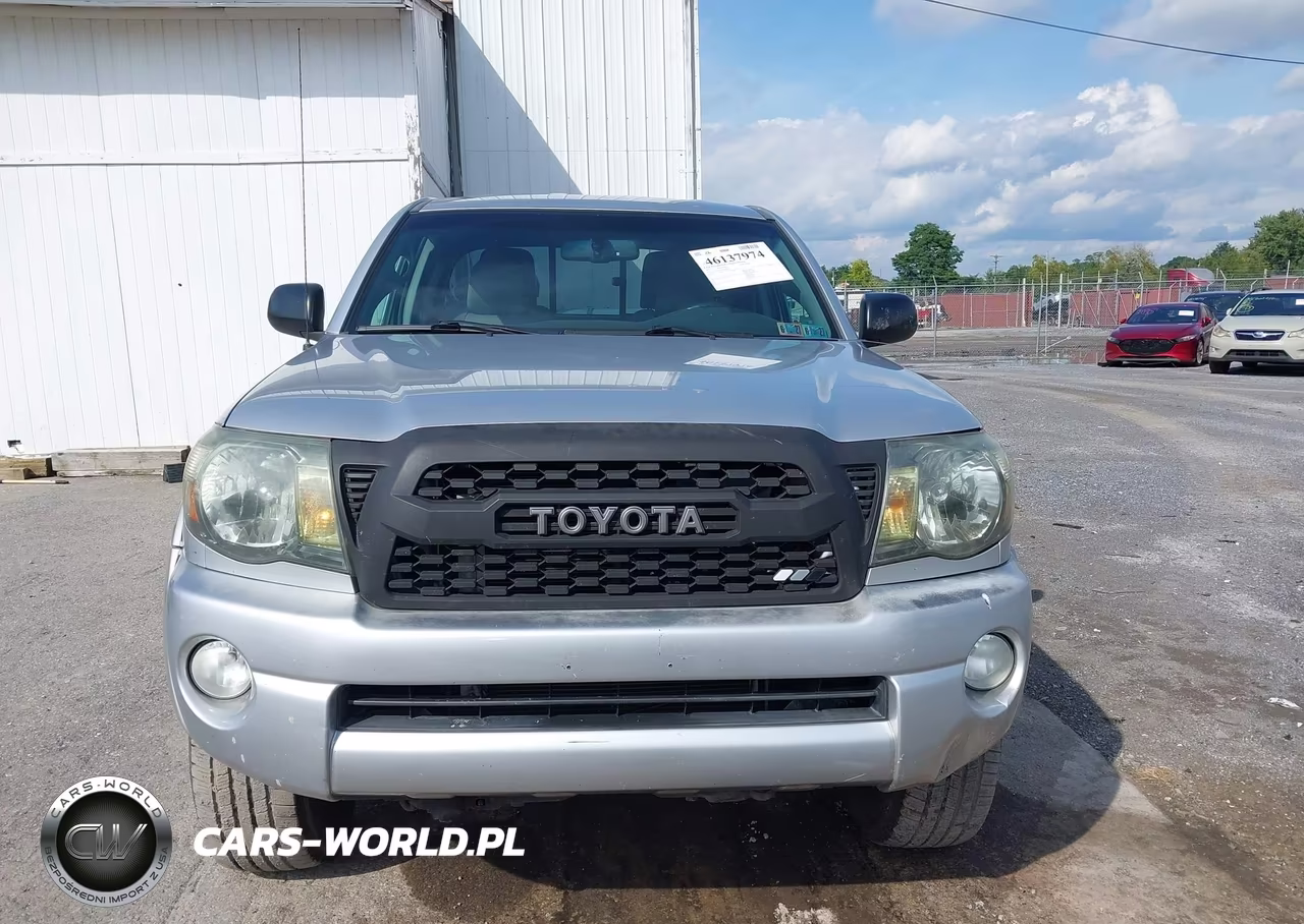 2011 Toyota Tacoma Base V6 VIN:5TFUU4EN3BX016169 - 12