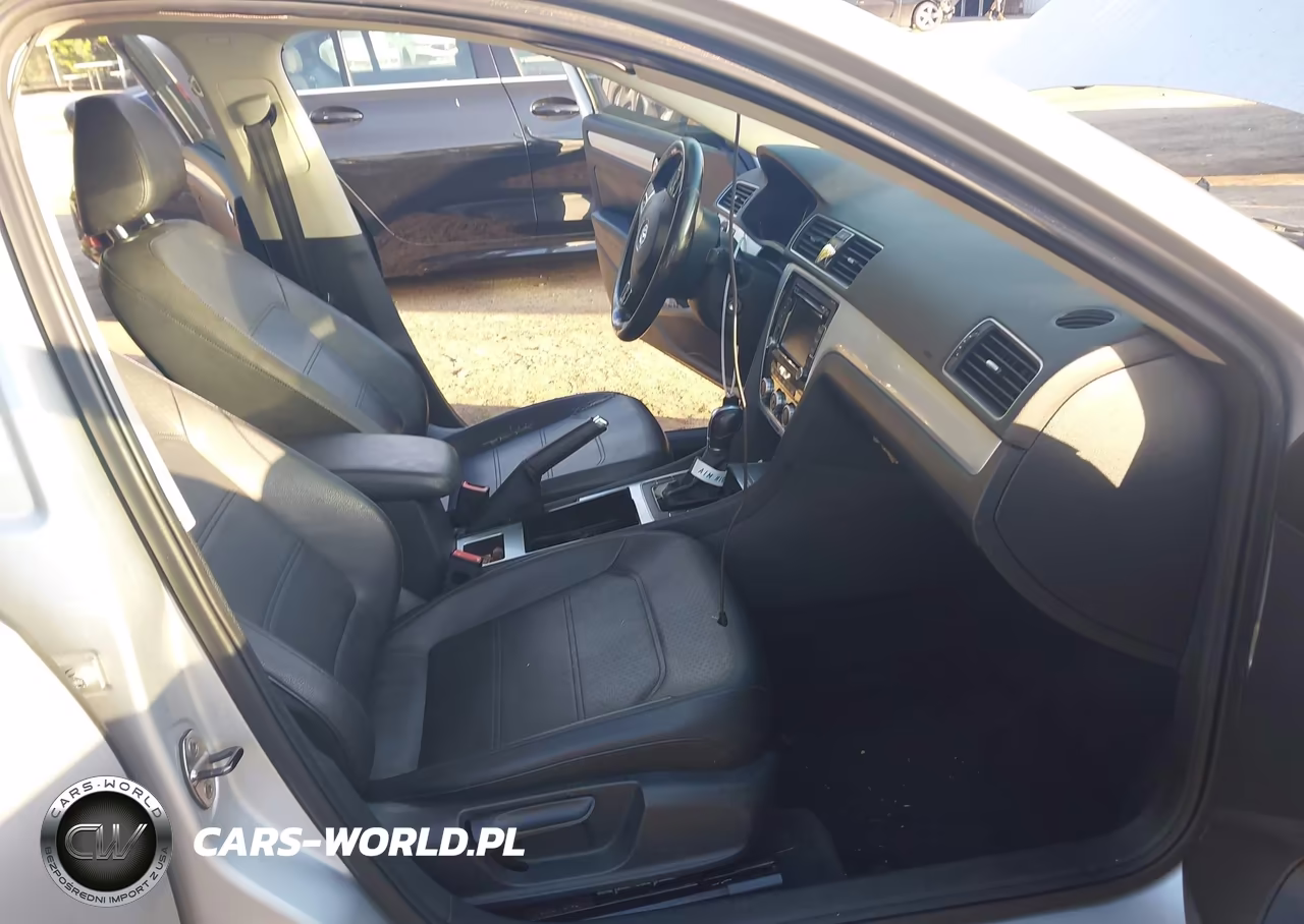 2012 Volkswagen Passat 2.5L Se VIN:1VWBH7A30CC056720 - 5