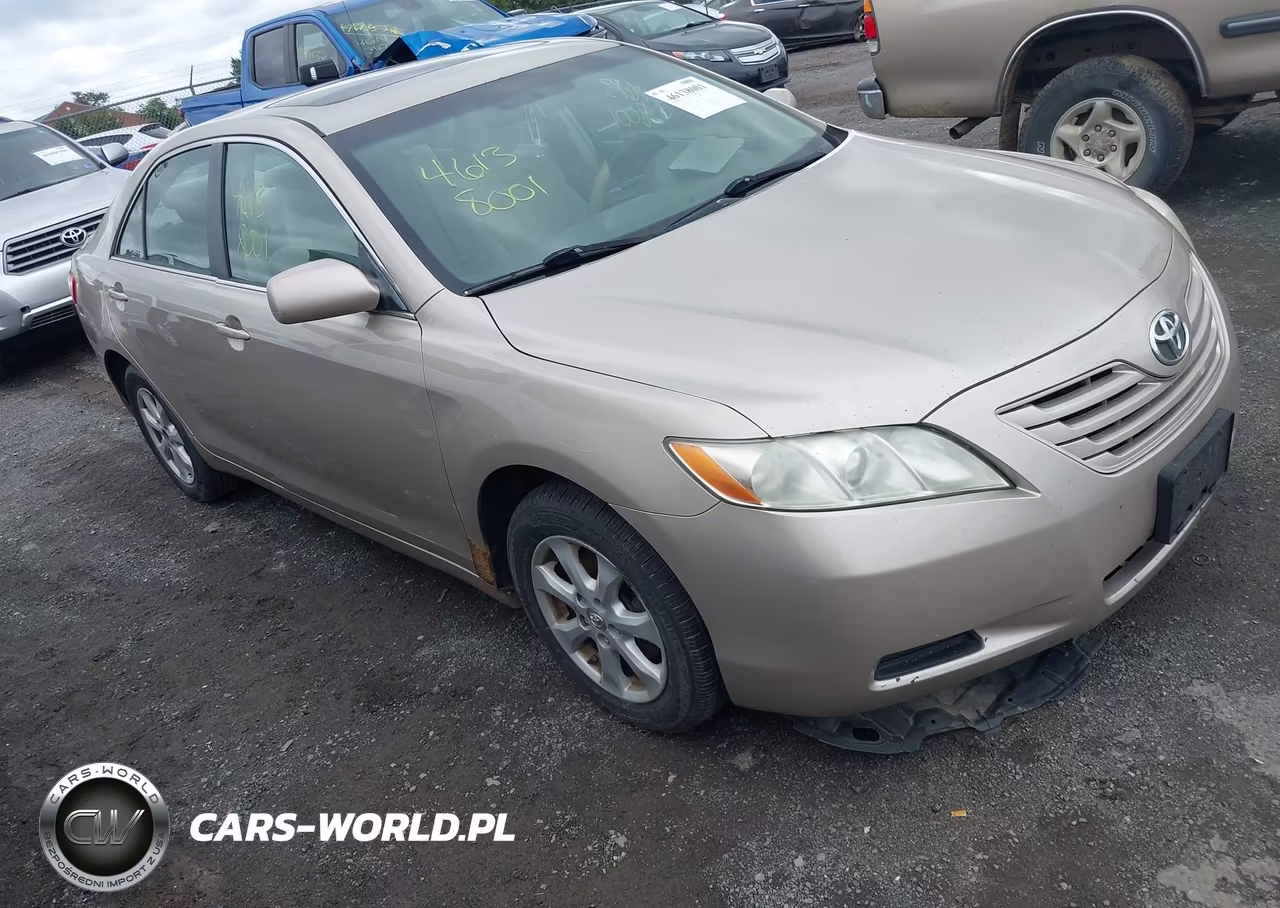 2009 Toyota Camry Le – zdjęcie 1 z 12