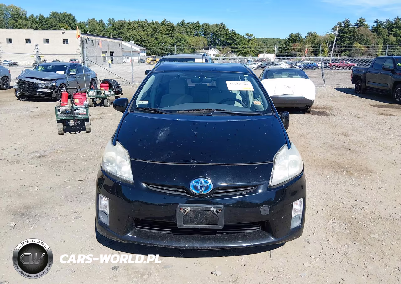 2011 Toyota Prius Two VIN:JTDKN3DU7B5341068 - 13