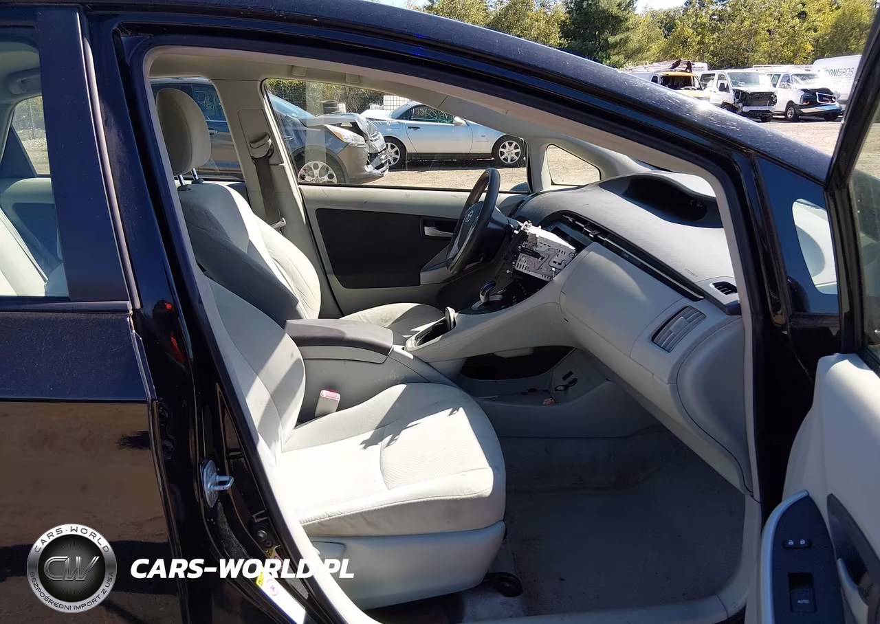 2011 Toyota Prius Two VIN:JTDKN3DU7B5341068 - 5