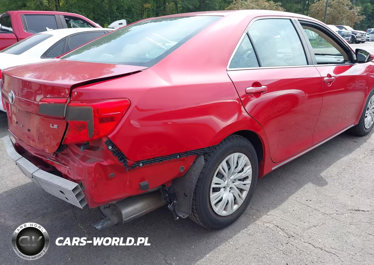 2014 Toyota Camry Le VIN:4T1BF1FK1EU831184 - 4