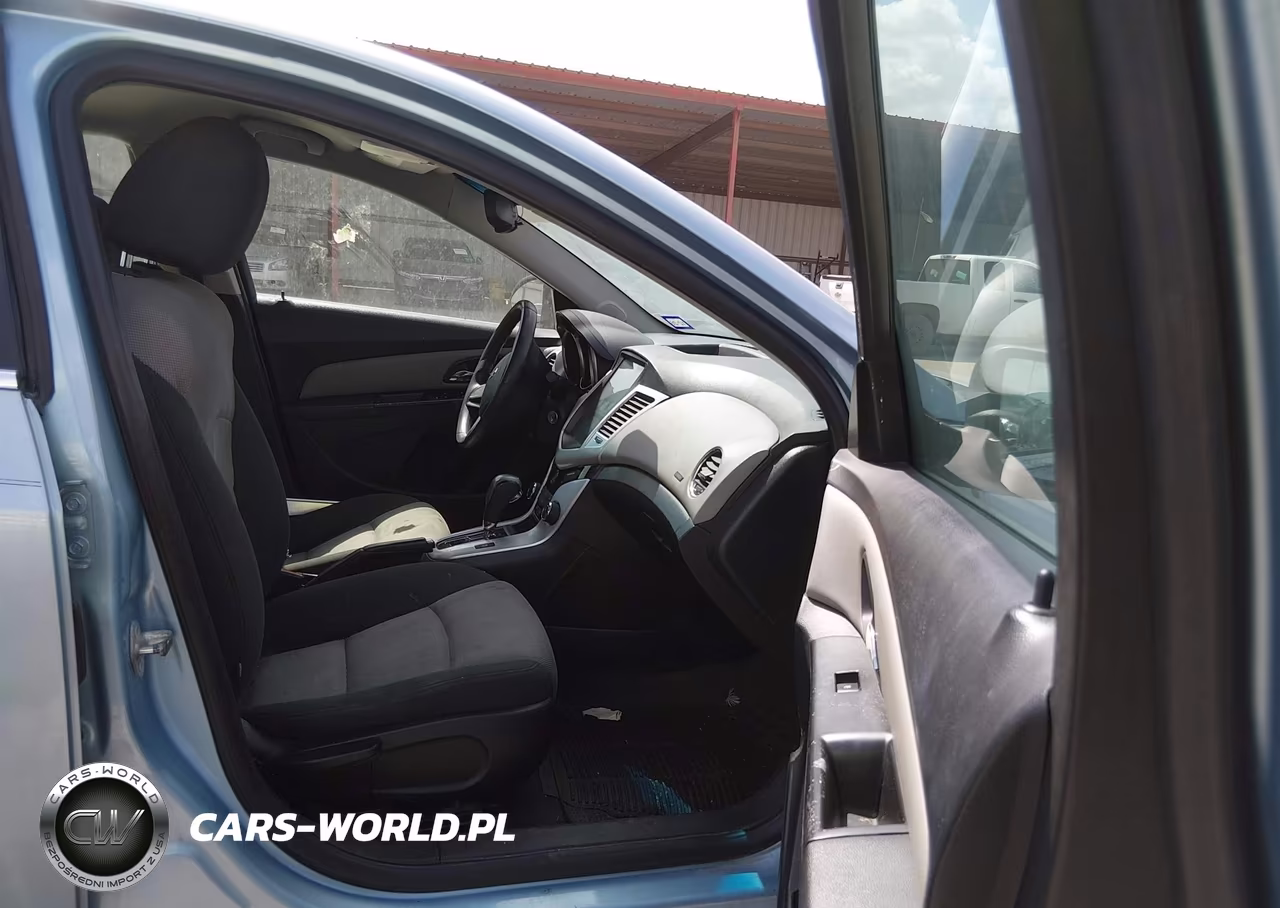 2012 Chevrolet Cruze Ls VIN:1G1PC5SH7C7182175 - 5
