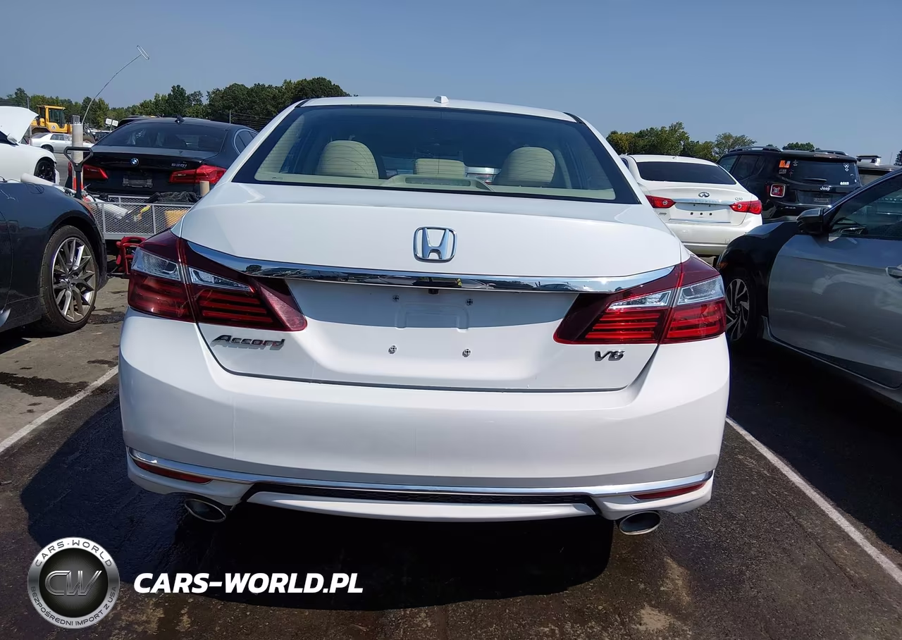 2017 Honda Accord Ex-L V6 VIN:1HGCR3F05HA008386 - 16